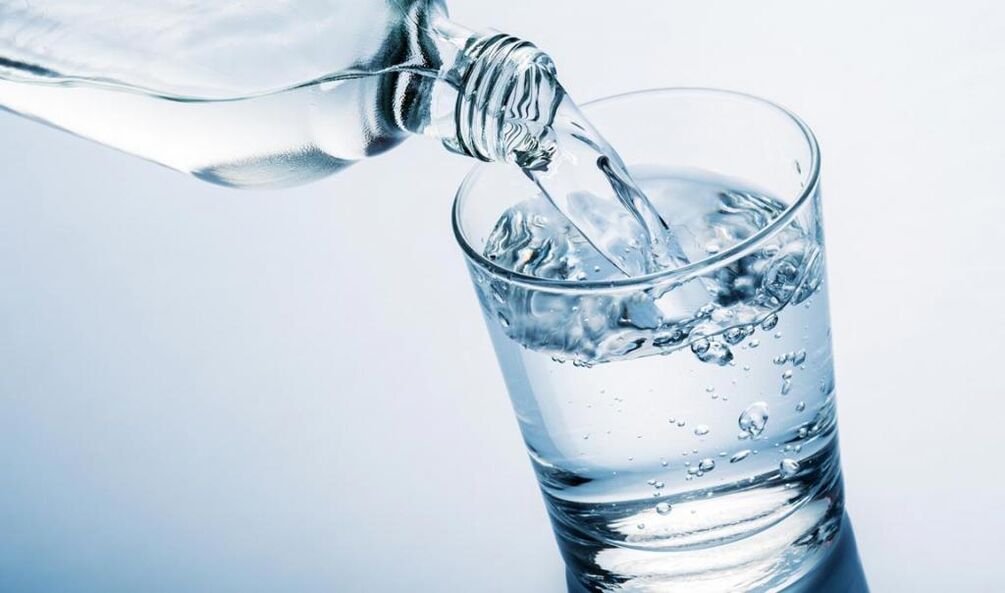 air untuk penurunan berat badan pada diet malas