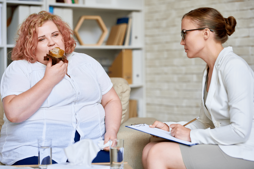 Wanita yang berlebihan berat badan pada temu janji dengan pakar